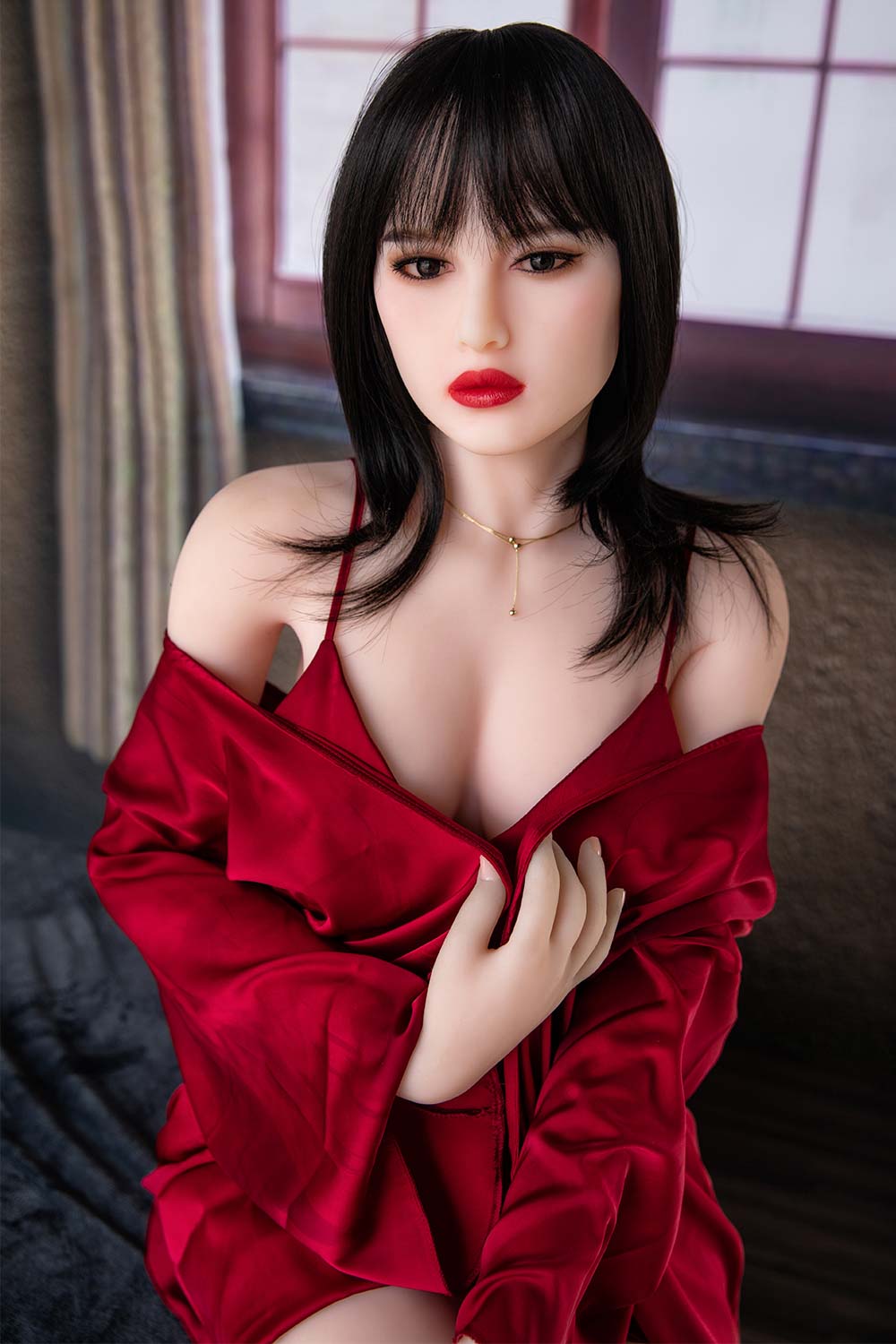 Doll sex im roten sexy Nachthemd