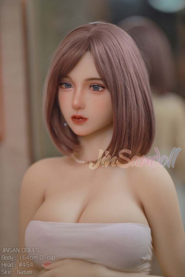 Japanische sex doll mit kurzen Haaren