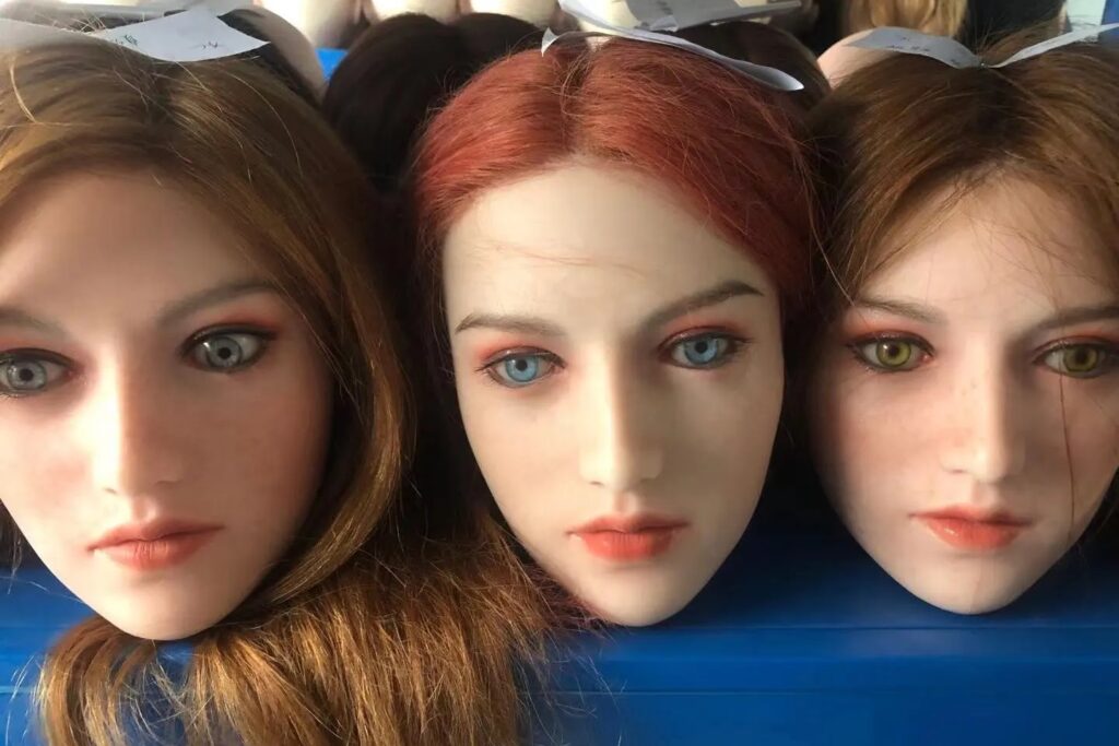 Doll Sexpuppe Haarstyling