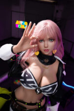 FunWest Sexpuppe mit mutigem Outfit und futuristischer Ästhetik