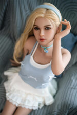 Junge Real Dolls im natürlichen Stil 