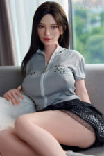 Sanfte orientalische Sex-Puppe, elegant und sexy