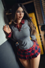 Realistische MILF Sex Doll im Preppy-Stil