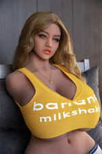 Torso sexdoll mit imposanter Oberweite