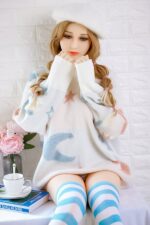 Reine und Süße Teen Sexdoll