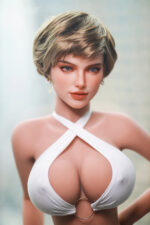 zarte love dolls mit Riesigen Brüsten