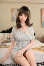 Jung schön reines japanische sexpuppem