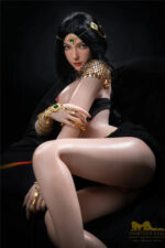 Real dolls puppe mit sinnlichen Kurven