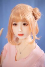Unschuldige real dolls mit großen Augen