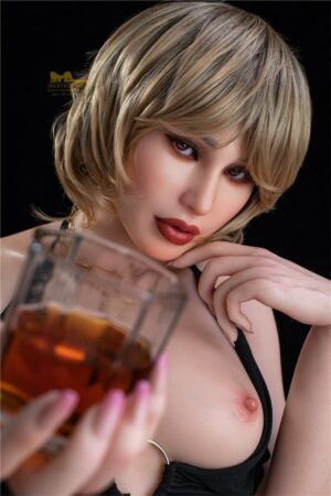 Milf Erotik Puppe Whisky trinken