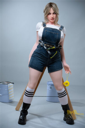 Real dolls im Jeansoverall