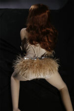 Reale lust doll im Nerzkleid