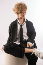 Adult dolls im Anzug