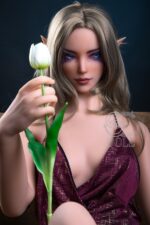 Erotik puppe xxx im weinrotes Kleid