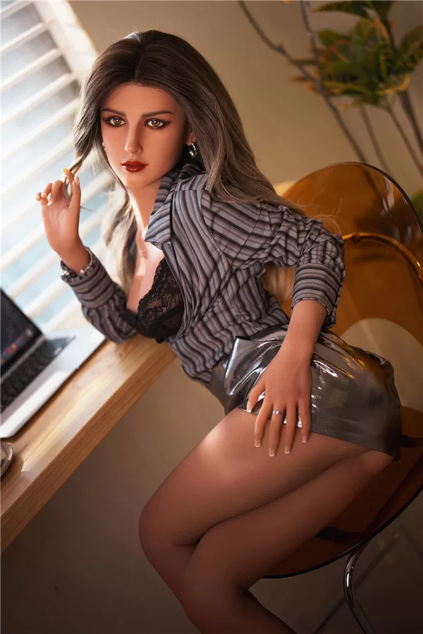 1 Super Sexy Silikonkopf Sexpuppe