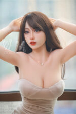 Realdoll mit sexy Dekolleté