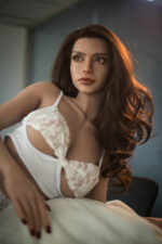 sexspuppen mit tiefem Blick