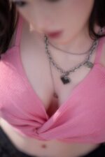 Sexdolls imLiebeskette tragen