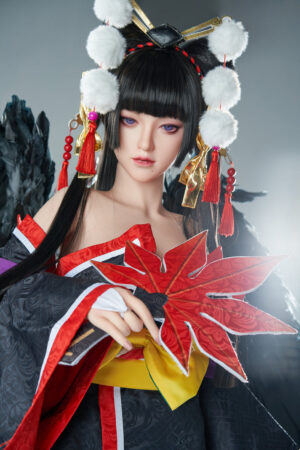 Real doll halten Ahornblatt-Fächer